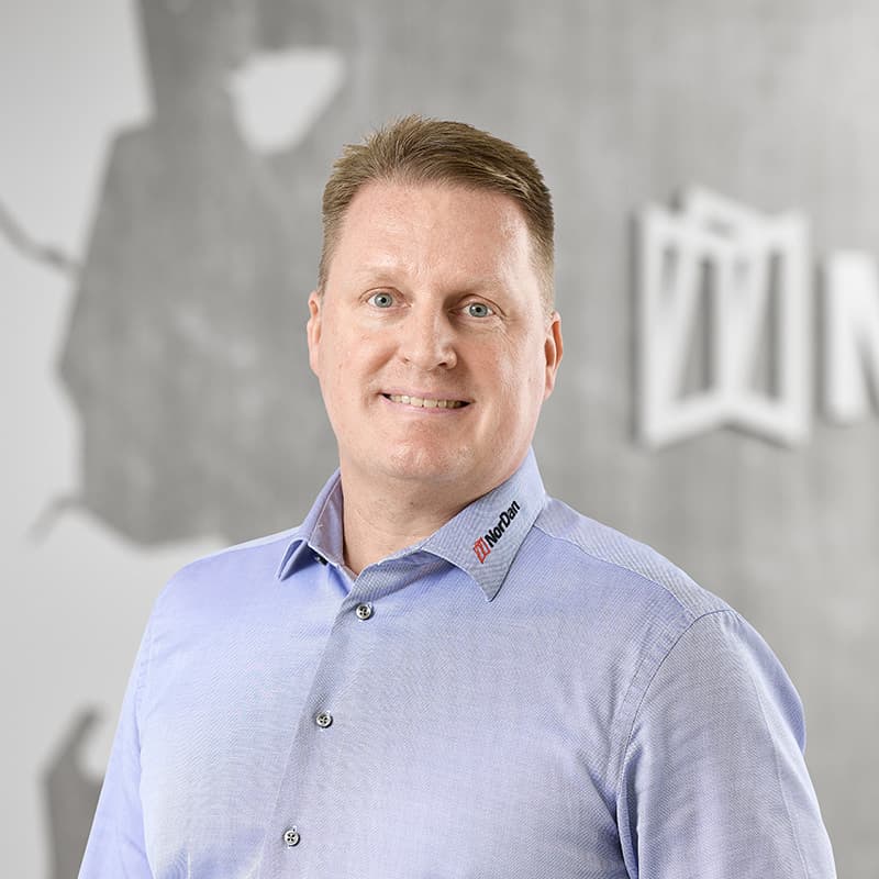 DANIEL HJORT