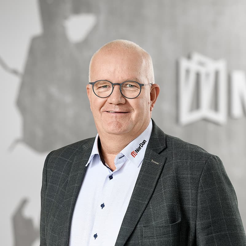 LARS CHRISTENSEN 001