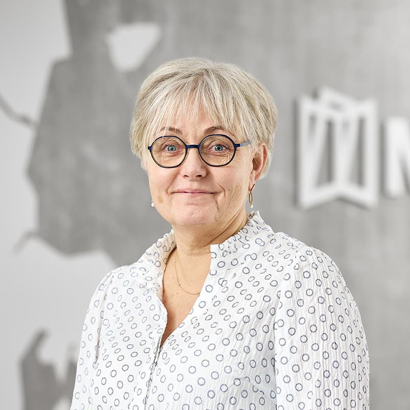 LONE MØLLER